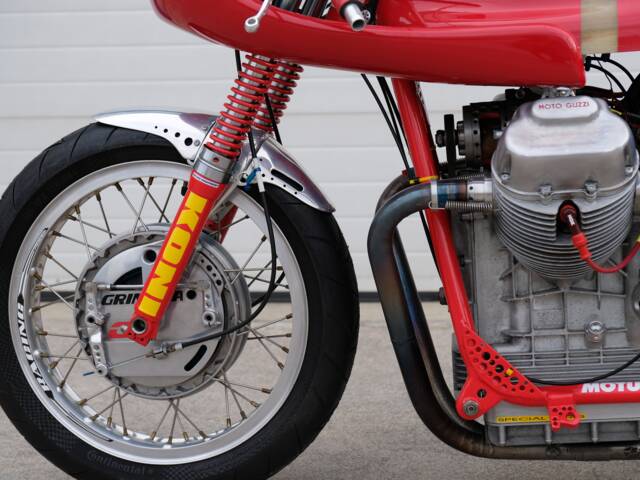 Moto Guzzi V7 850 GT