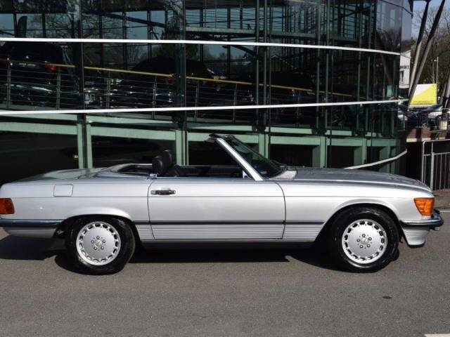 Mercedes-Benz 300 SL