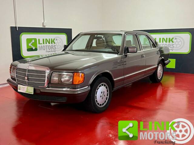 Afbeelding 1/9 van Mercedes-Benz 380 SE (1985)