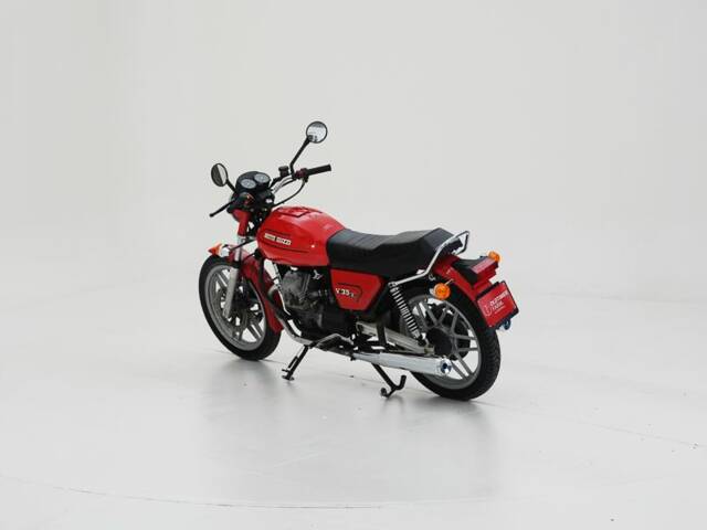 Moto Guzzi V 35 II