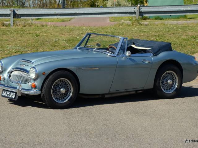 Austin-Healey 3000 Mk III (BJ8)
