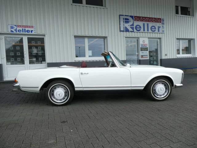 Mercedes-Benz 280 SL
