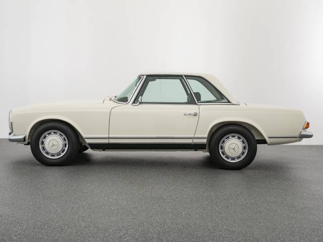 Mercedes-Benz 280 SL