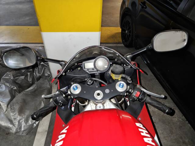 Yamaha YZF-R1