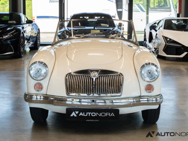 MG MGA 1600