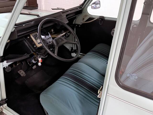 Citroën 2 CV 6