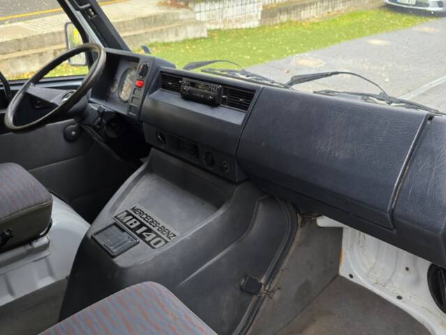 Mercedes-Benz MB 140
