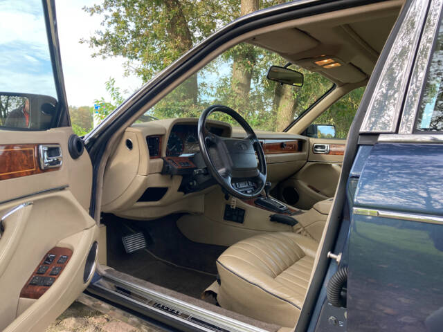 Jaguar XJ12 6.0