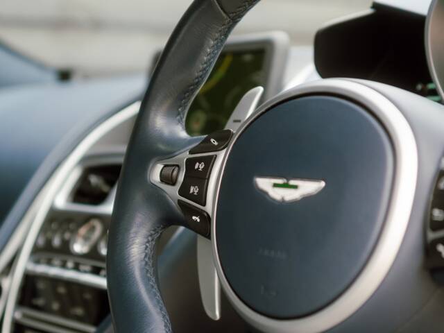 Aston Martin DBS Superleggera