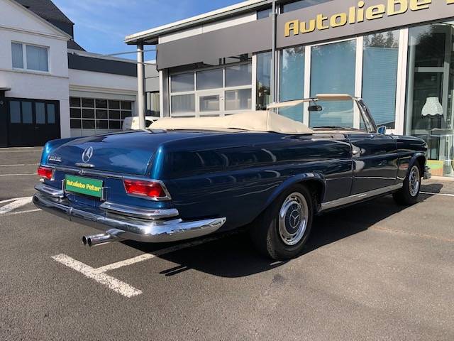 Mercedes-Benz 250 SE