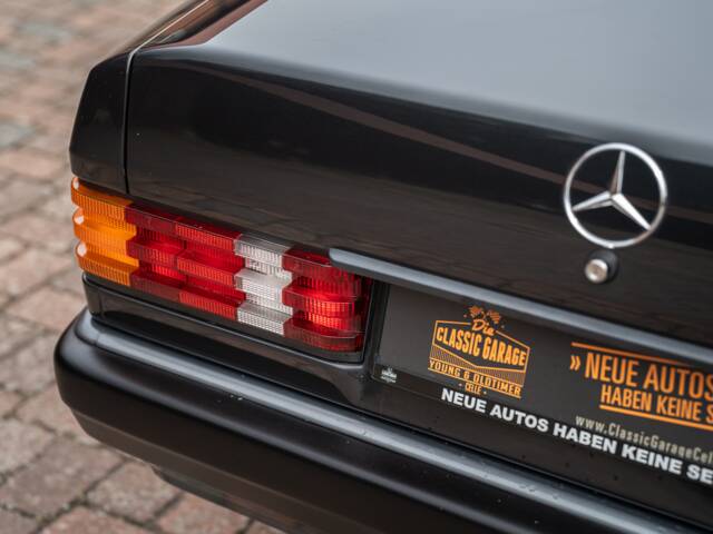 Mercedes-Benz 190 E