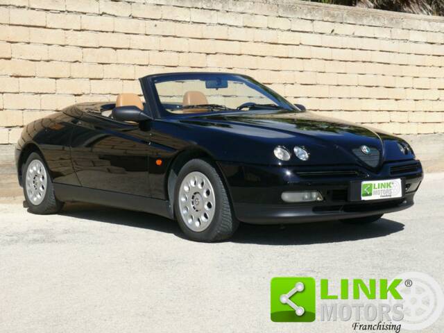 Immagine 1/10 di Alfa Romeo Spider 2.0 Twin Spark 16V (1997)