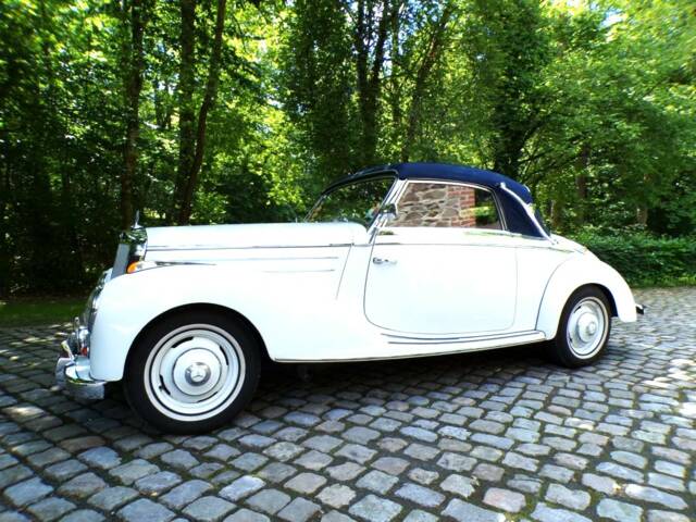 Mercedes-Benz 220 Cabriolet A