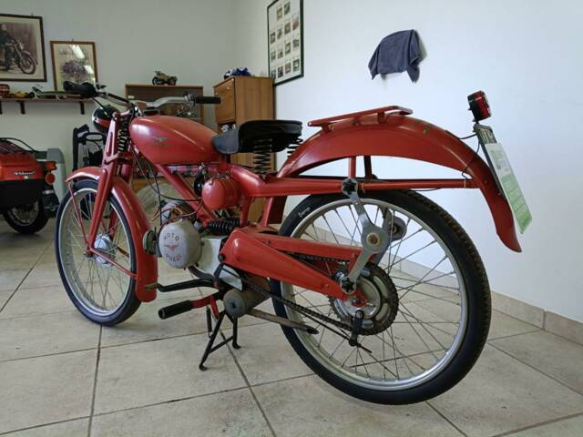 Moto Guzzi Cardellino 65