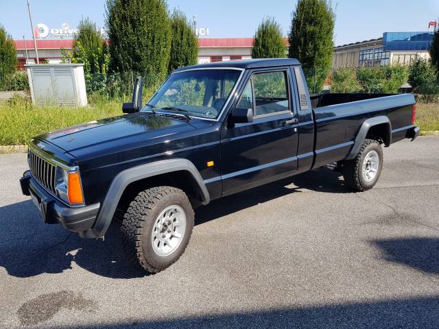 Image 1/23 of Jeep Comanche 2.1 (1989)
