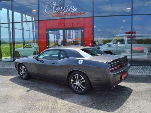 Dodge Challenger SXT