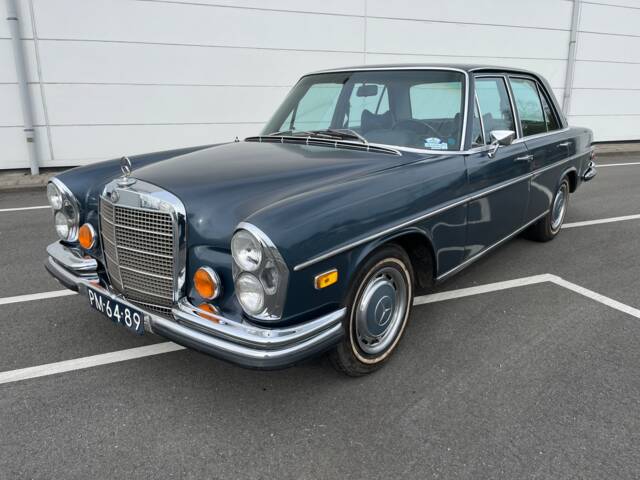 Mercedes-Benz 280 SE 4,5