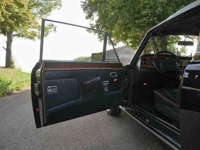 Rolls-Royce Corniche IV