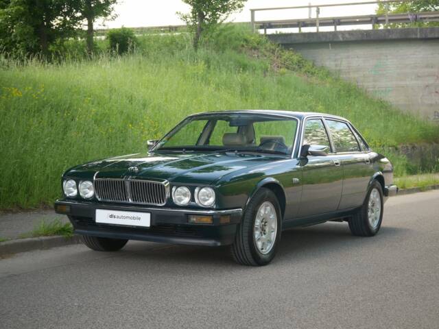 Image 1/33 of Jaguar Sovereign 3.6 (1988)