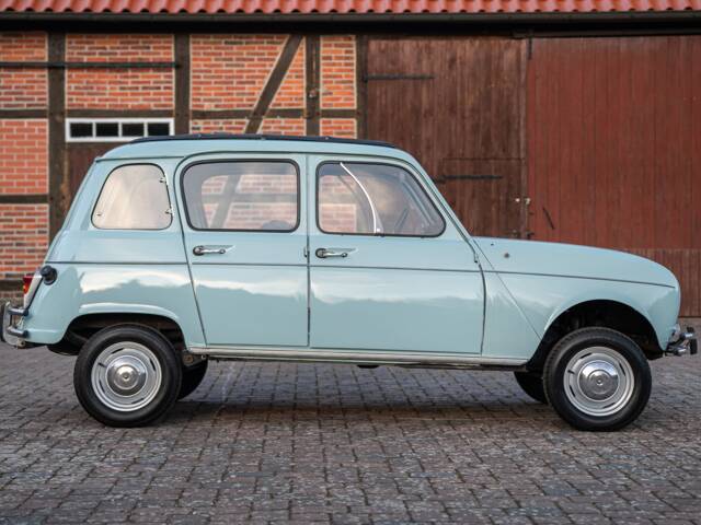 Renault R 4 Super