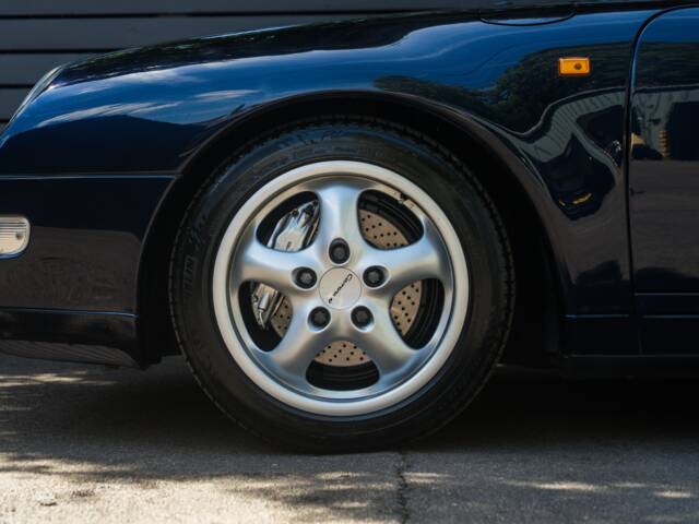 Porsche 911 Carrera 4