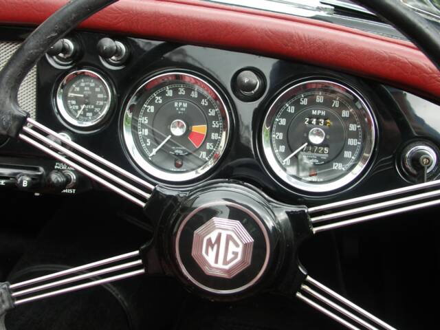 MG MGA 1500