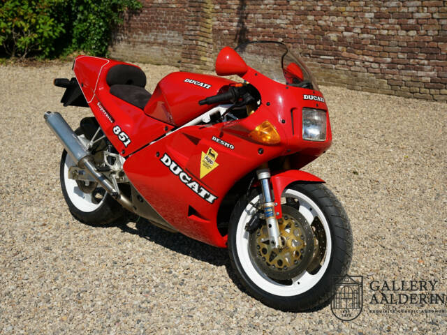 Ducati 851 S