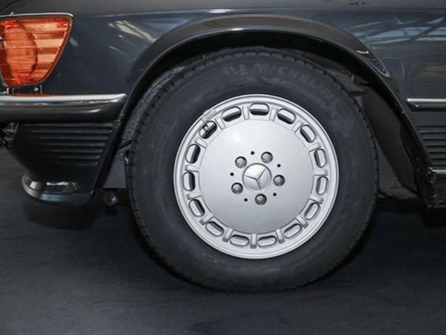 Mercedes-Benz 300 SL