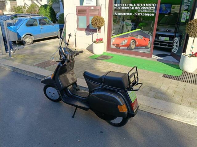 Piaggio Vespa Cosa 125