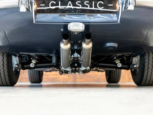 Jaguar E-Type 3.8