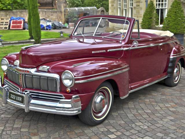 Image 1/50 of Mercury Eight Club Convertible (1947)