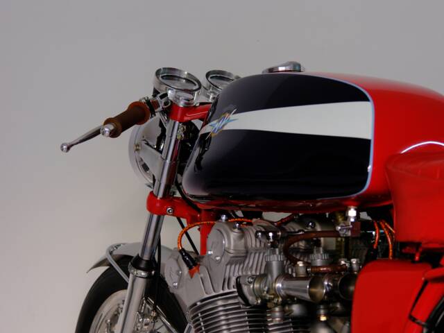 MV Agusta 750 Sport