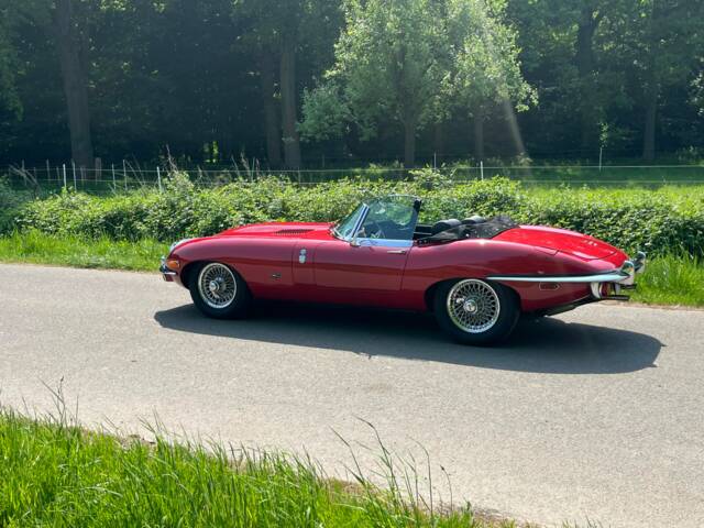Image 1/5 de Jaguar E-Type (1971)