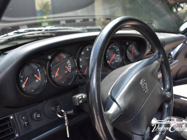Porsche 911 Carrera