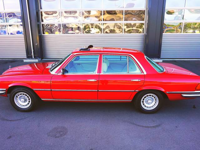 Mercedes-Benz 280 SE