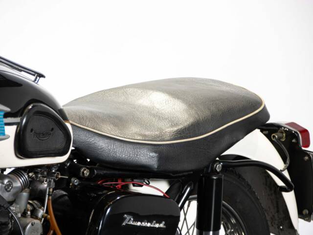 Triumph 6T Thunderbird