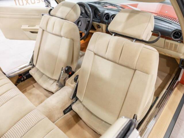 Mercedes-Benz 500 SLC