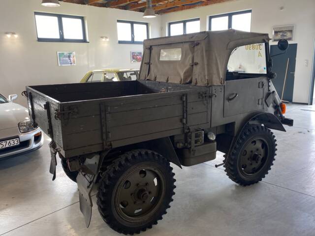 Mercedes-Benz Unimog 2010