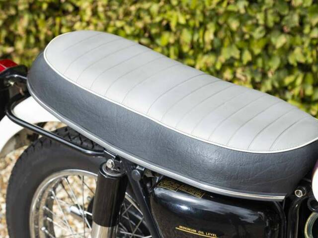 Triumph Bonneville T120TT