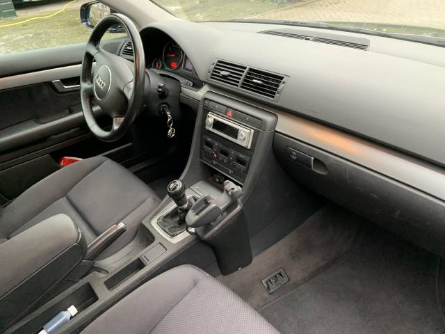 Image 1/5 of Audi A4 2.0 (2001)