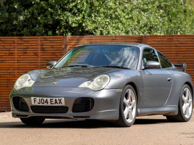 Imagen 1/23 de Porsche 911 Carrera 4S (2004)