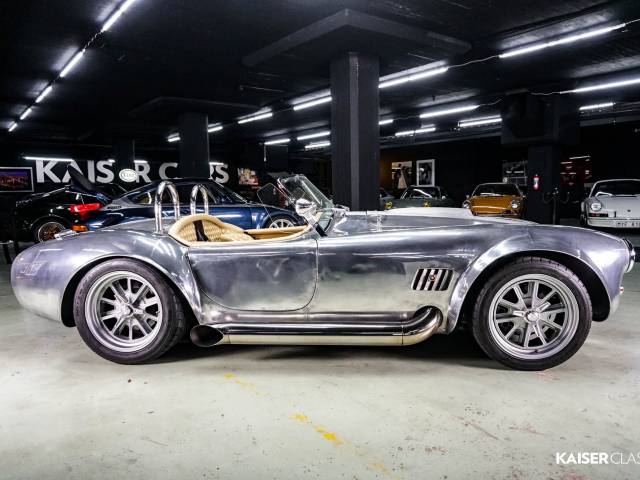 AC Cobra 427