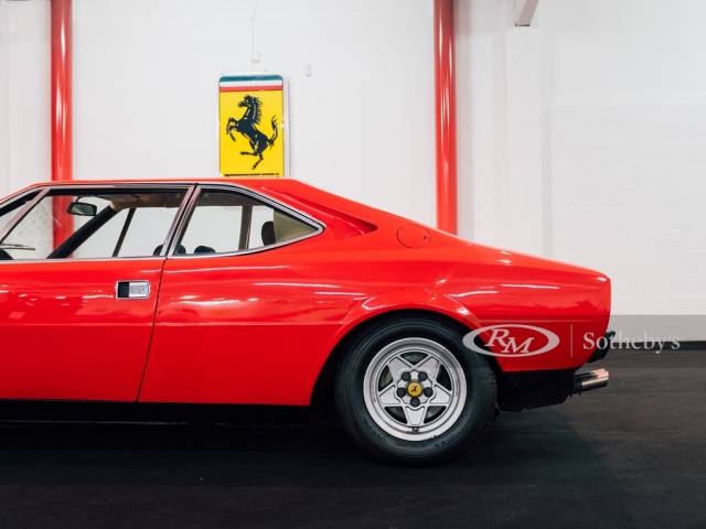 Ferrari Dino 208 GT4