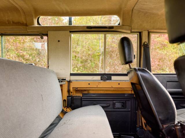 Land Rover 110