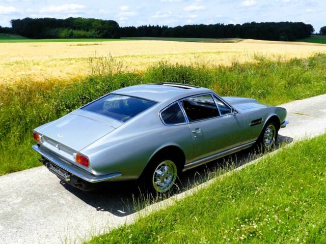 Aston Martin V8 - Aston Martin V8 Serie 3 Coupé 1978