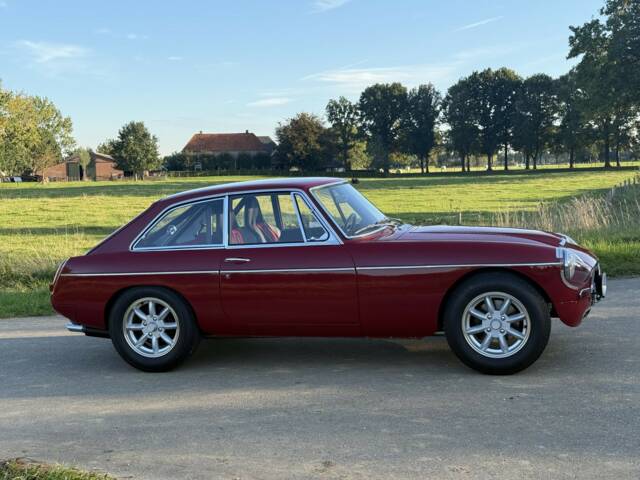 MG MGB GT