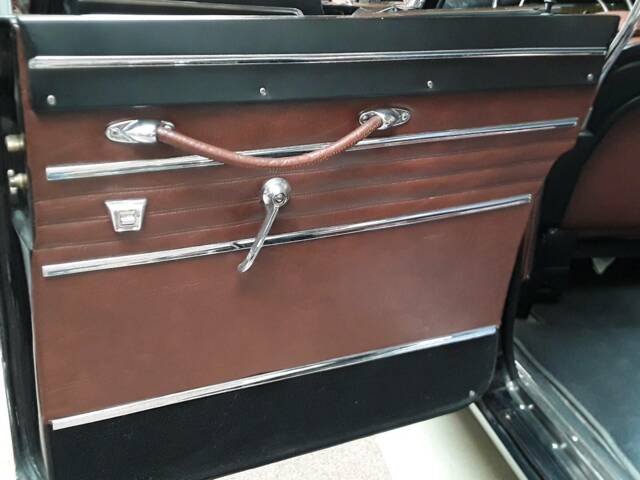 GAZ Chaika GAZ-13