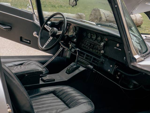 Jaguar E-Type V12 (2+2)