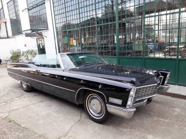 Image 1/38 of Cadillac DeVille Convertible (1968)