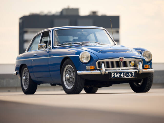 MG MGC GT